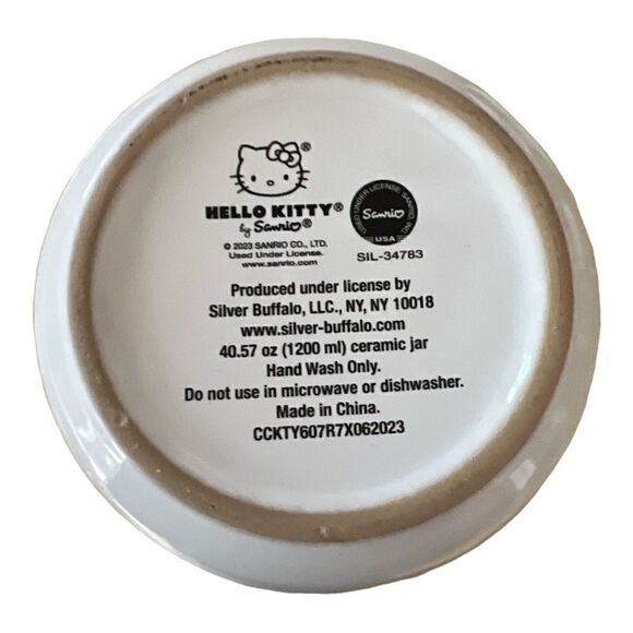 Hello Kitty VHTF White Skeleton Canister with Lid - Picture 4 of 4